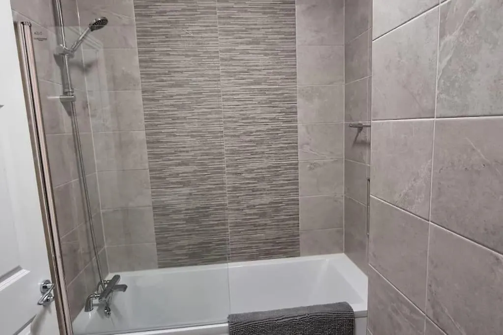 2 Bed Gated Apartment Westport 15 The Anchorage The Quay F28 V342